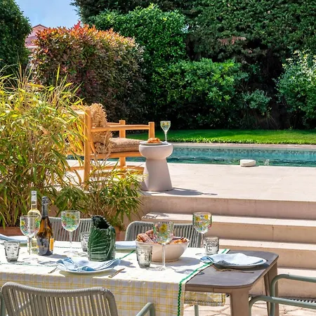 Sumptuous Family With Swimming Pool Within Walking Distance Of Cannes Villa Le Cannet