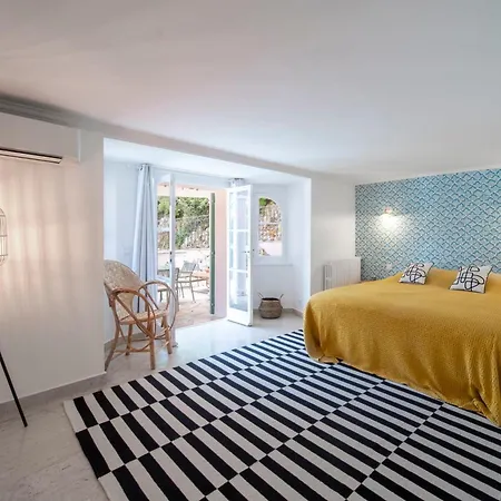 Sumptuous Family With Swimming Pool Within Walking Distance Of Cannes