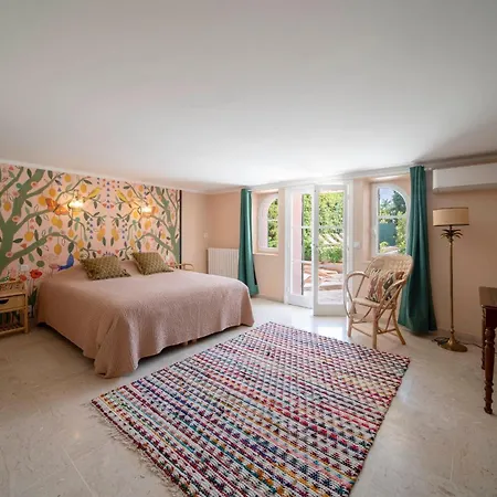 Villa Somptueuse Belle Epoque Avec Piscine A Distance Piétonne De Cannes *